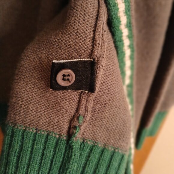 Slytherin Sweater and Death Eater's Wand - Size Medium - Picture 5 of 10